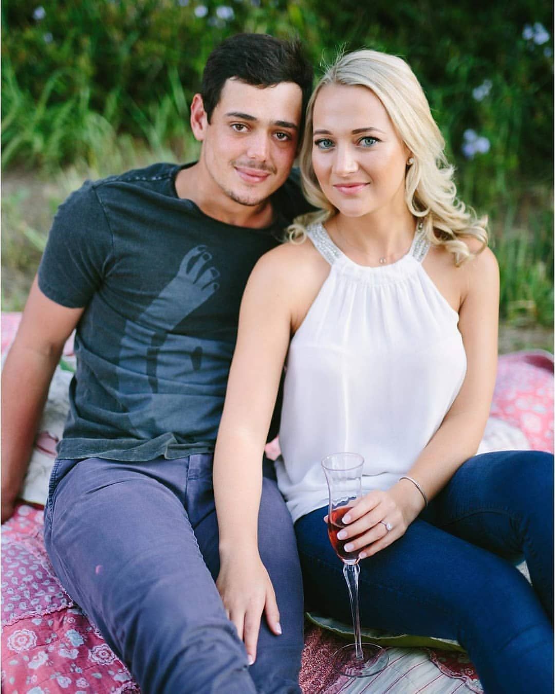 Quinton de kock with his Wife