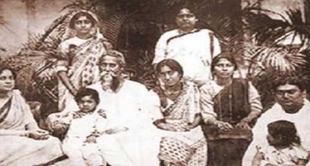 Rabindranath Tagore with his family