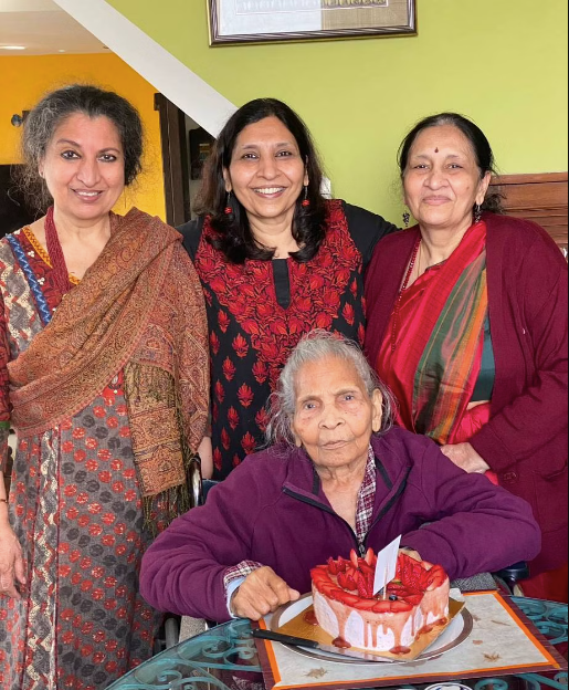 Geetanjali Shree with her Mother