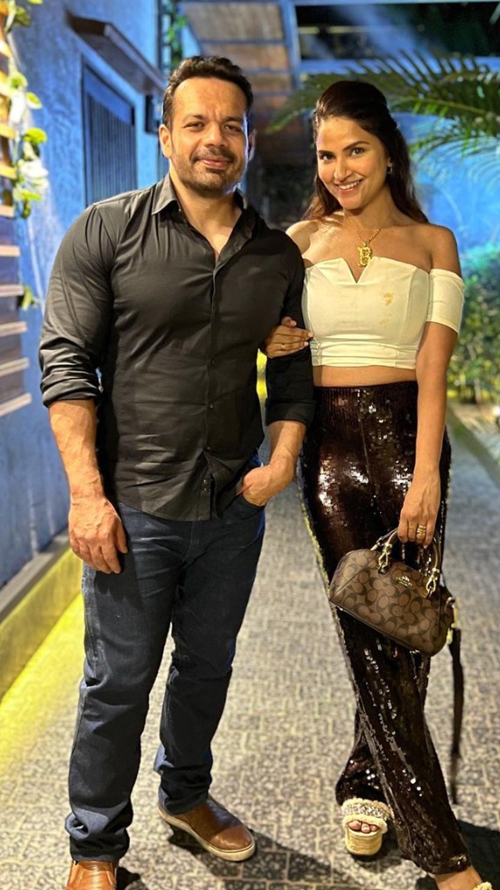 Gaurav Taneja with his Wife