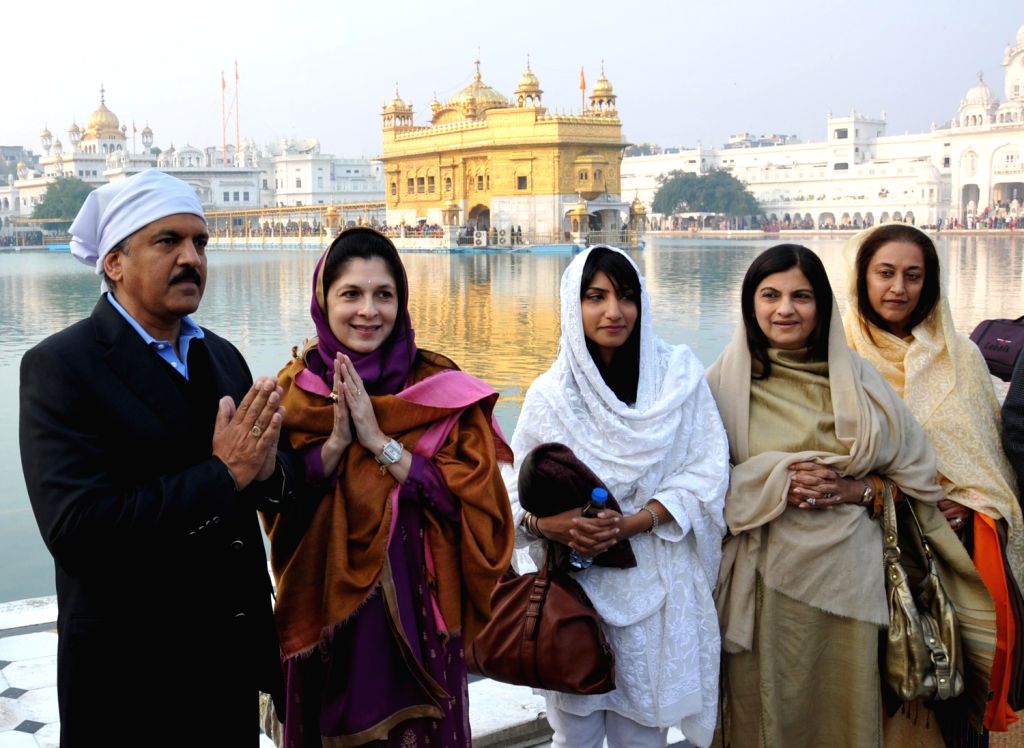 Anand Mahindra with his Family