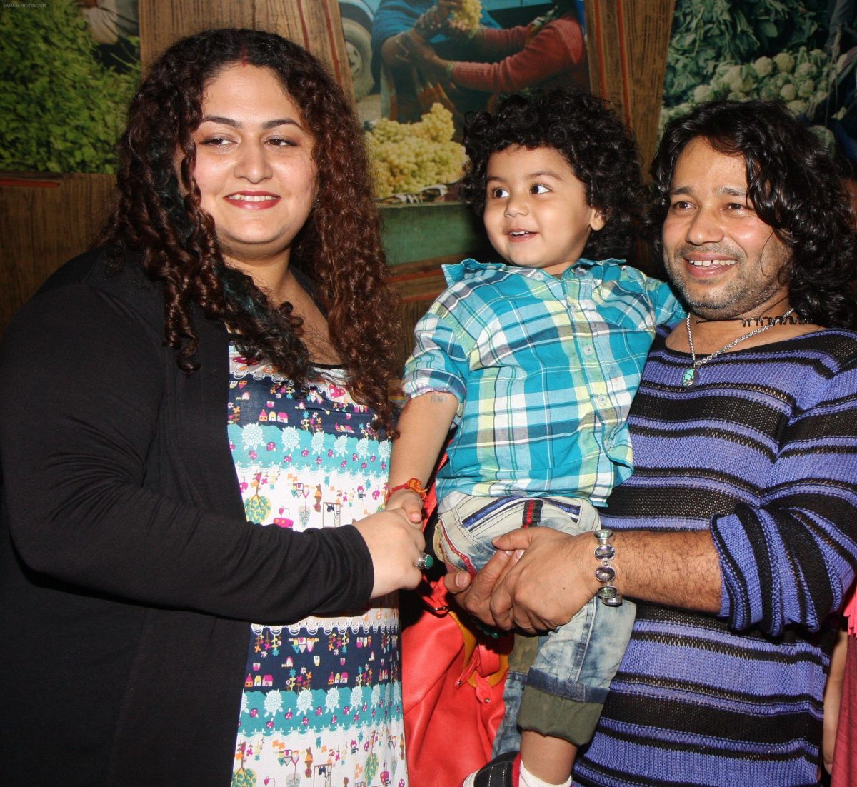 Kailash Kher with his Family