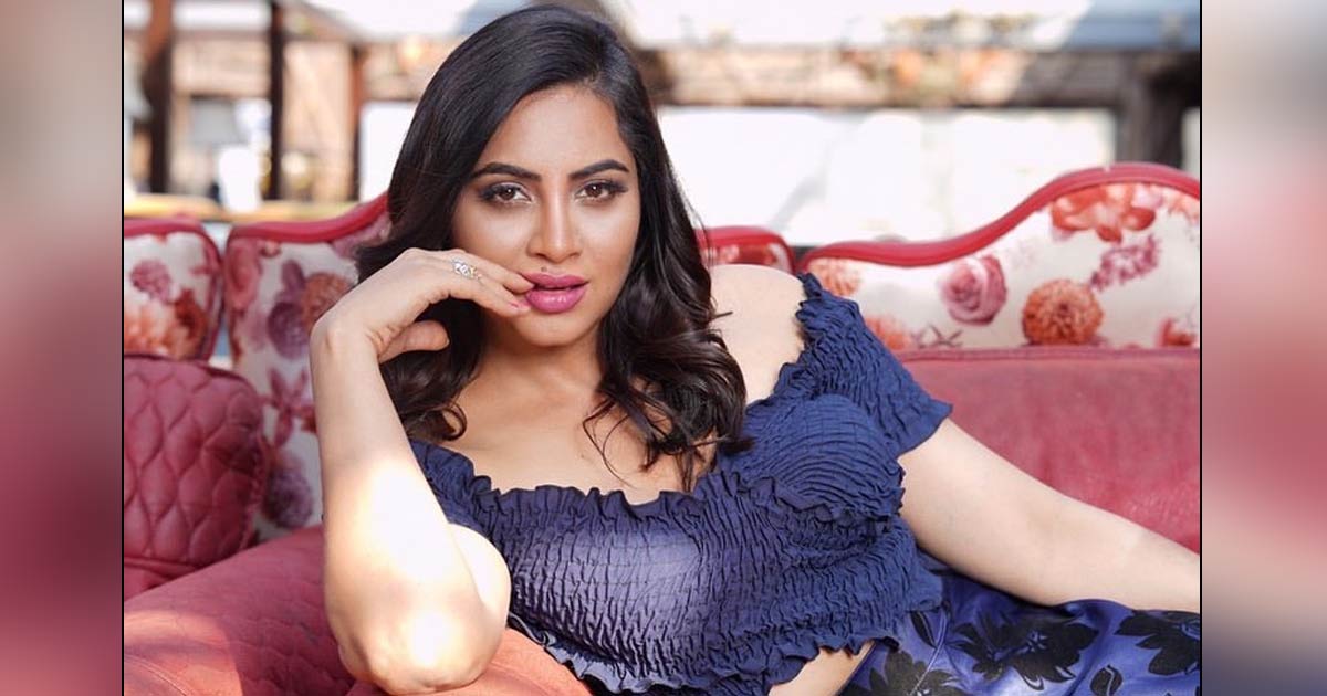 Arshi Khan Biography