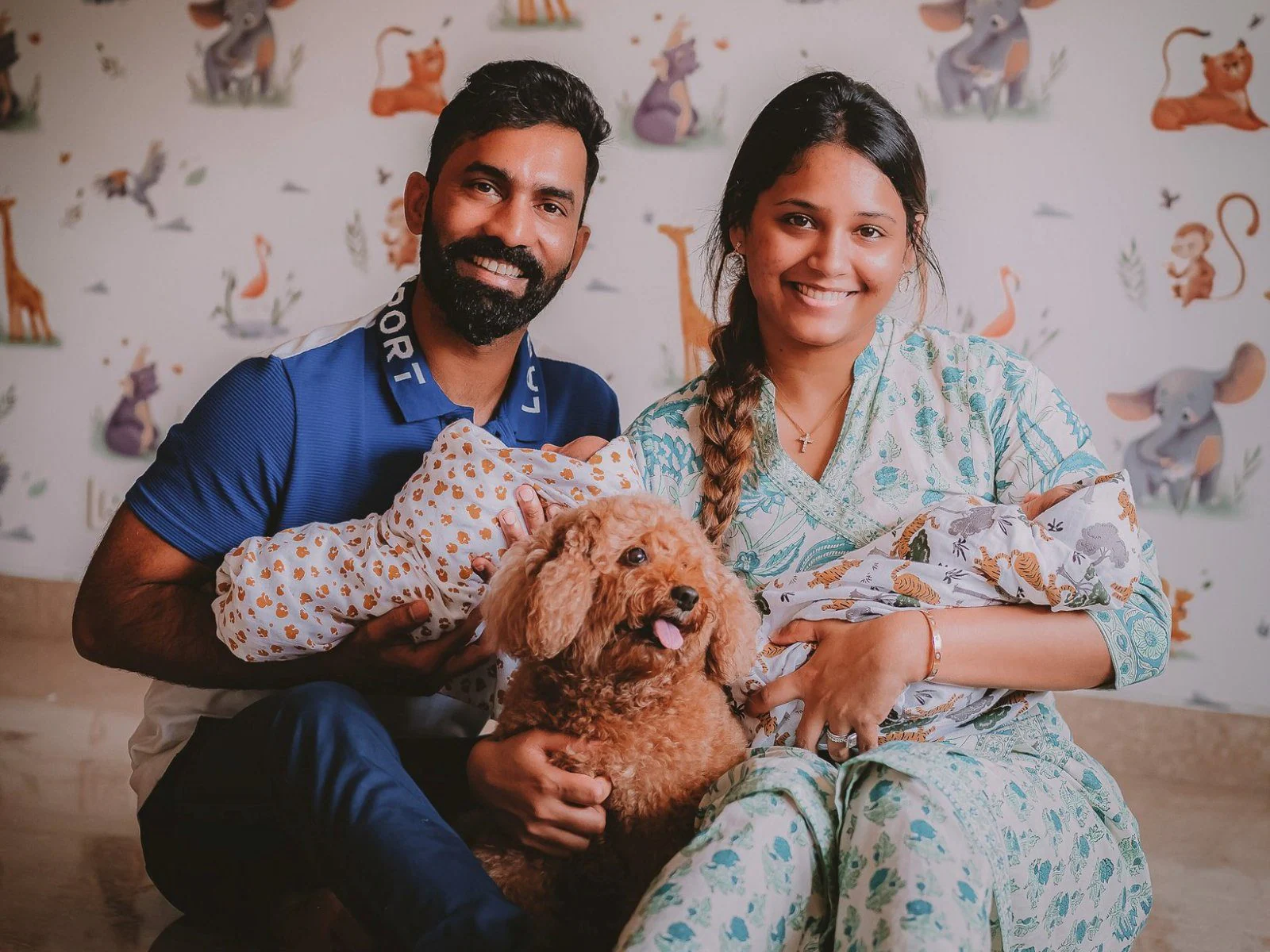 Dinesh_Karthik with his Family