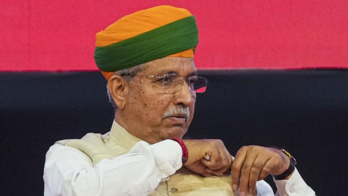 Former Government Officer Arjun Ram Meghwal Becomes the New Law Minister of India