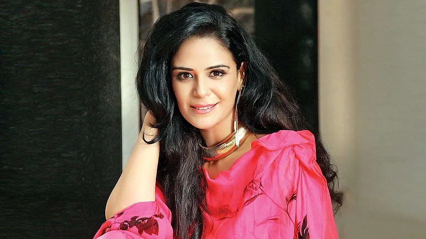 Mona Singh Biography