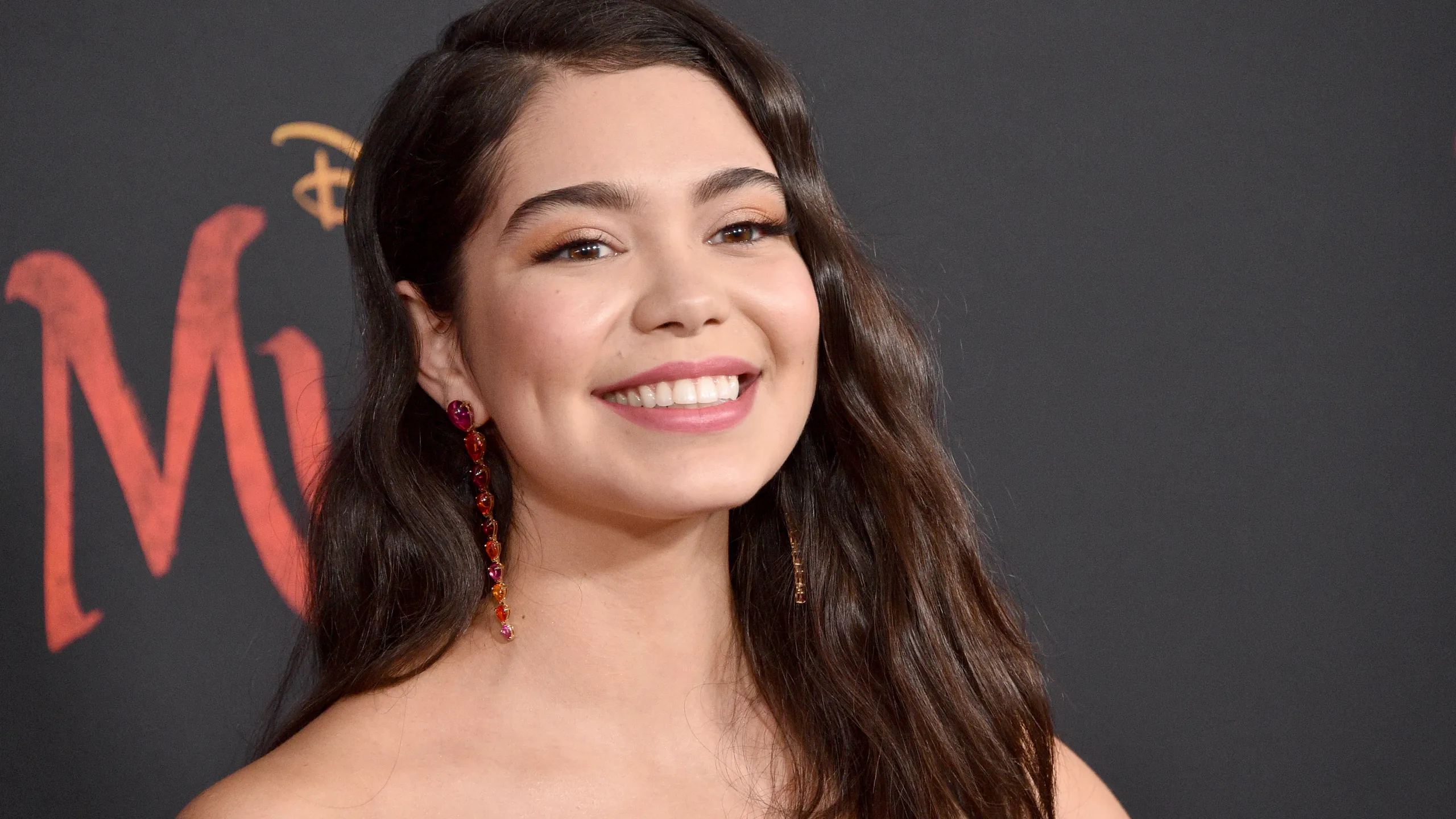 Chloe Auliʻi Cravalho Biography