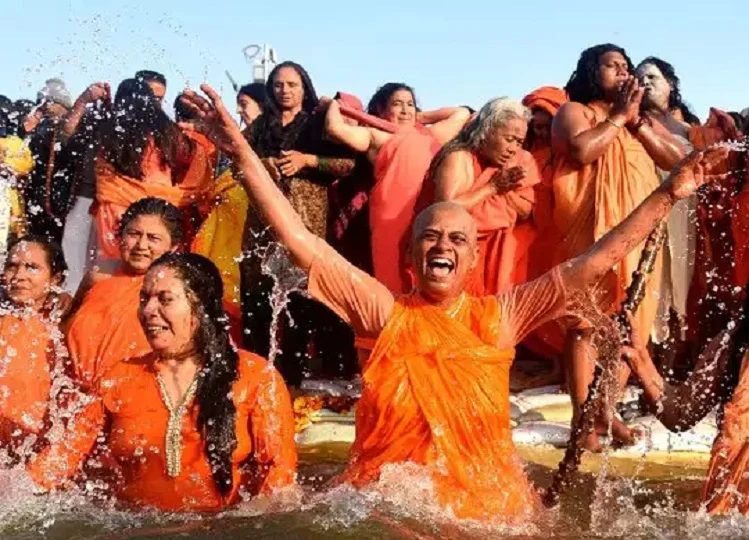 female Naga Sadhus