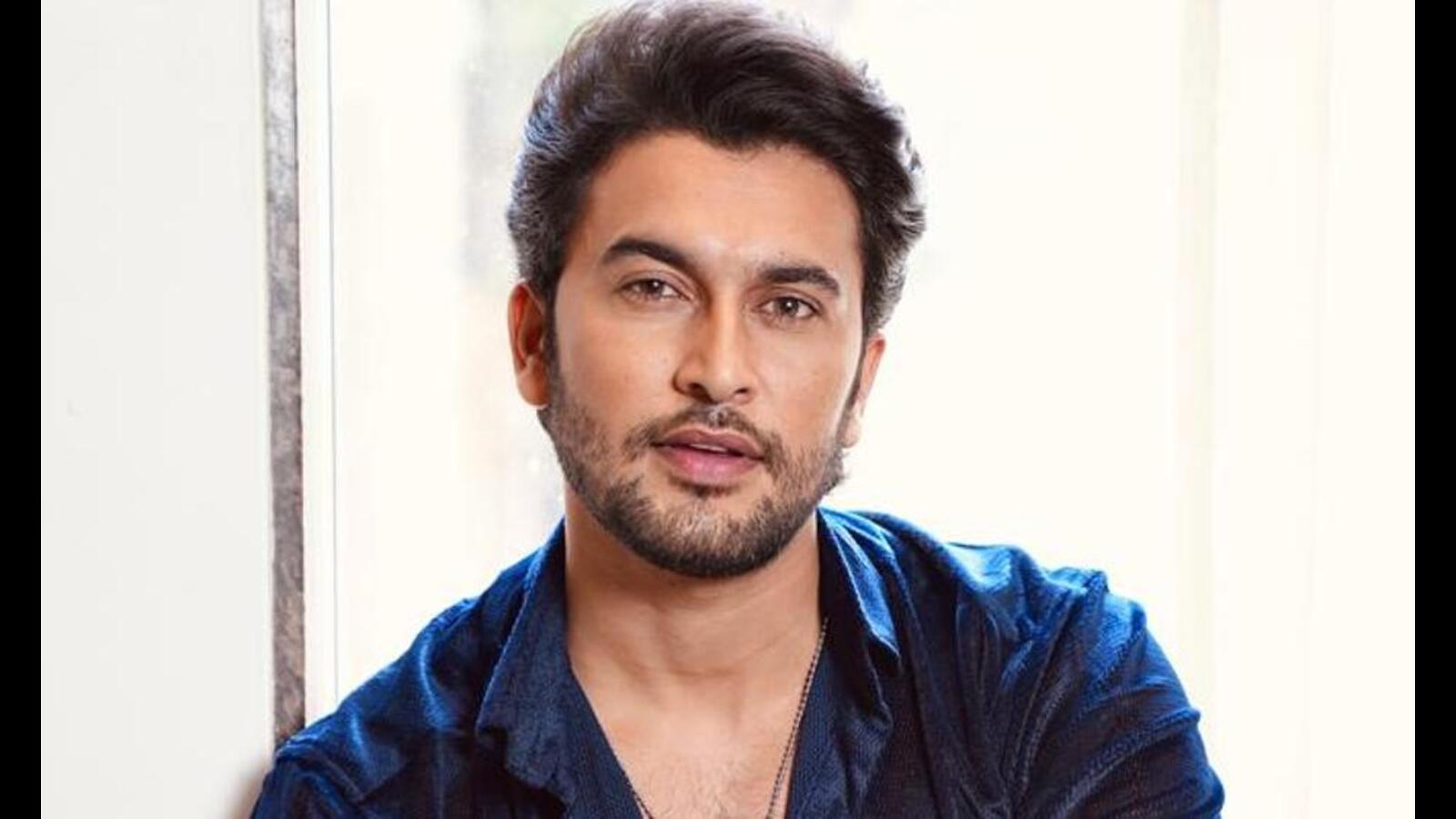Navneet Malik Biography