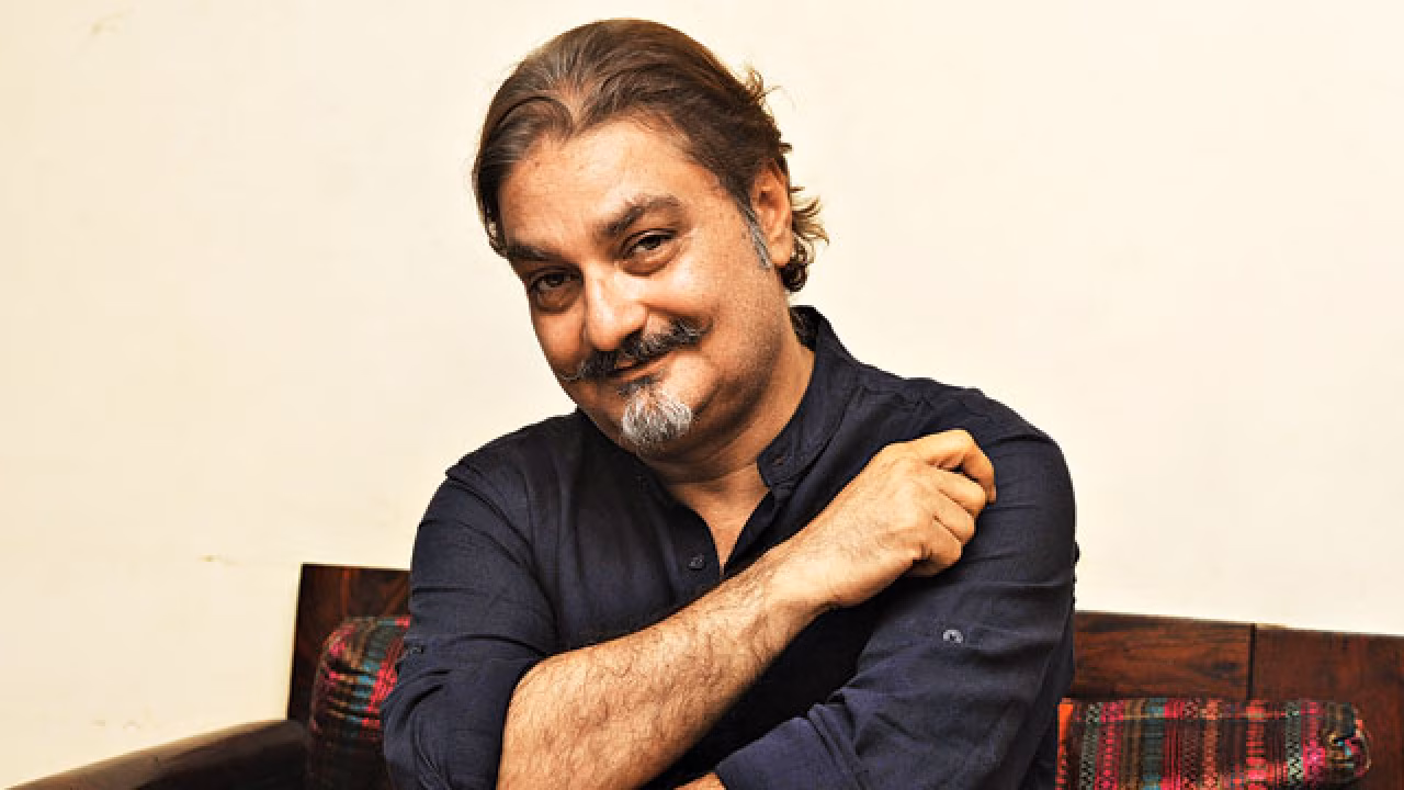 Vinay Pathak Biography